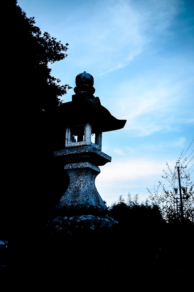 田丸神社 常夜燈(東参道)