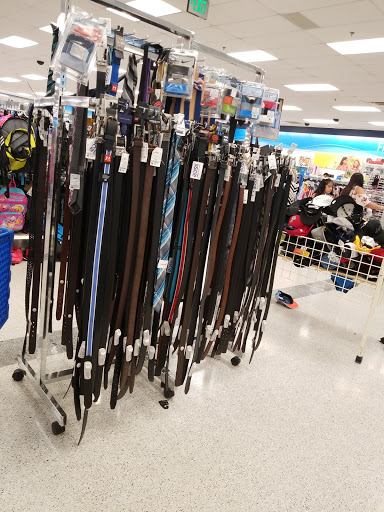 Clothing Store «Ross Dress for Less», reviews and photos, 2540 Cumberland Blvd SE, Smyrna, GA 30080, USA