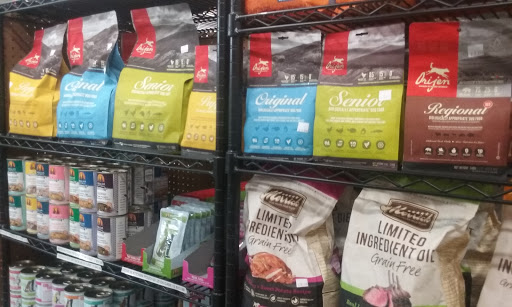 Pet Supply Store «Pet Supply Outlet», reviews and photos, 150 Spaulding Tpke, Portsmouth, NH 03801, USA