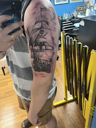 Tattoo Shop «Incredible Ink Tattoo», reviews and photos, 37 New Orleans Rd, Hilton Head Island, SC 29928, USA