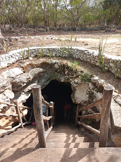 Conocido como Cenote Sambulá