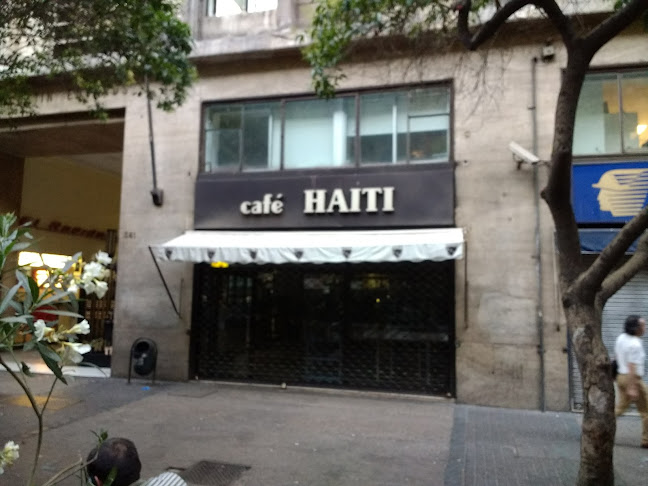 Opiniones de Inmobiliaria y Comercial Cafe Haiti Bandera en Maipú - Cafetería
