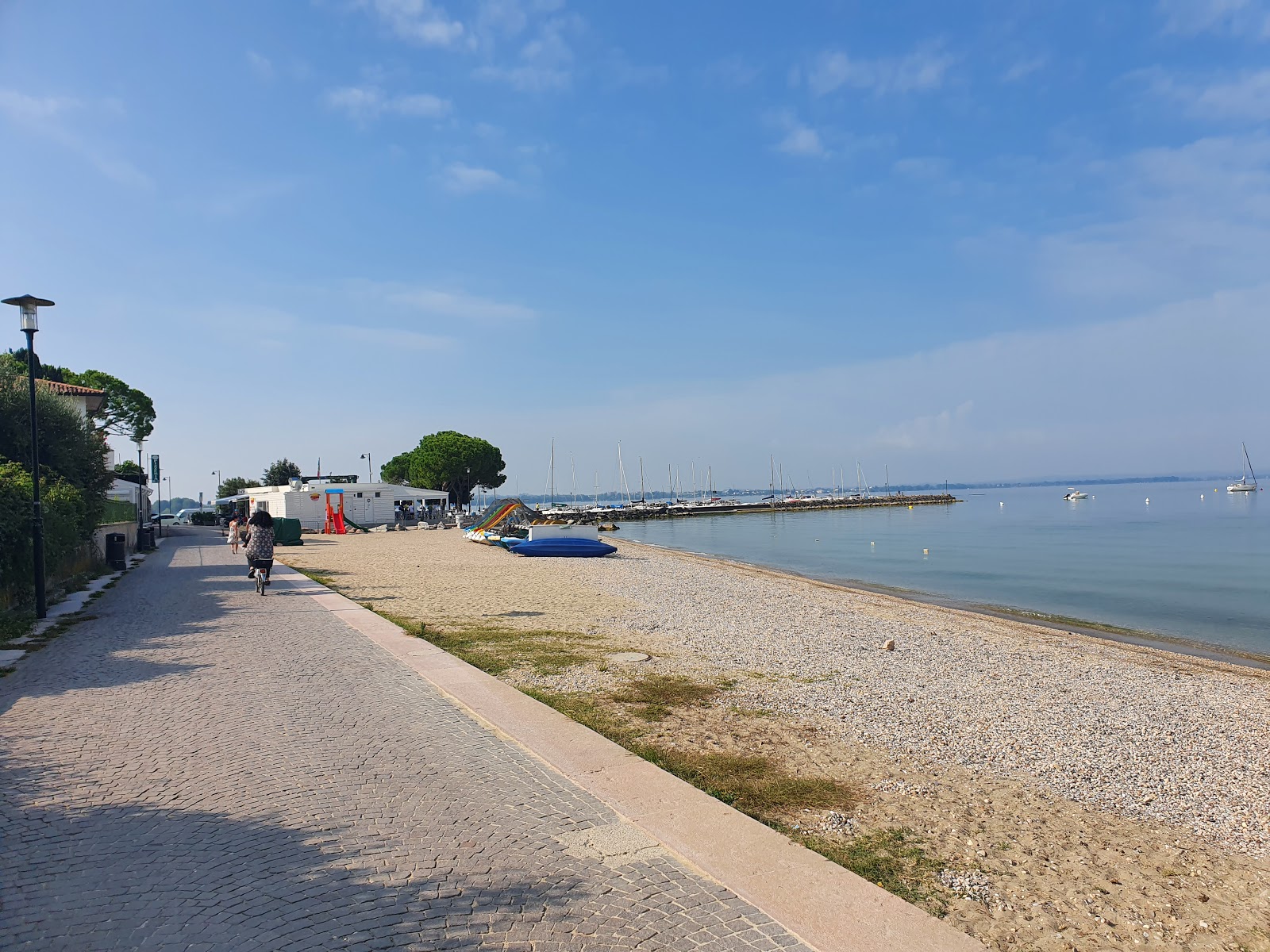 Spiaggia della Guglia的照片 带有直岸
