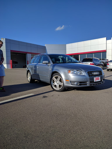 Toyota Dealer «Voss Toyota», reviews and photos, 2110 Heller Dr, Dayton, OH 45434, USA