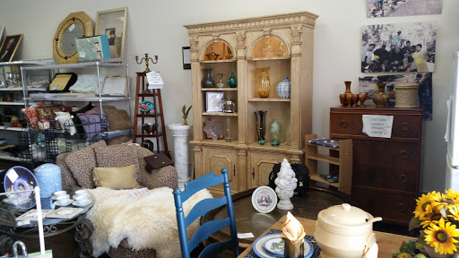 Thrift Store «Bargains Thrift Shop», reviews and photos, 77940 Country Club Dr, Palm Desert, CA 92211, USA