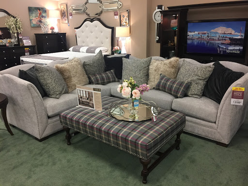 Furniture Store «Raymour & Flanigan Furniture and Mattress Store», reviews and photos, 2100 NJ-38, Cherry Hill, NJ 08002, USA