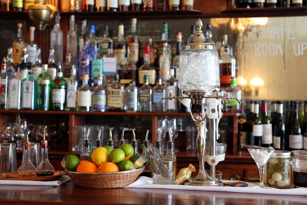 Saint George Bistro 10706