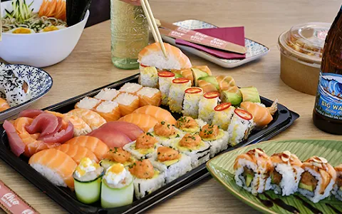 Rhio Sushi & Pokè image