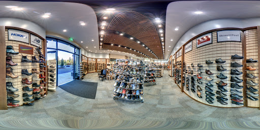 Shoe Store «Shoe Mill», reviews and photos, 9609 SW Washington Square Rd, Portland, OR 97223, USA