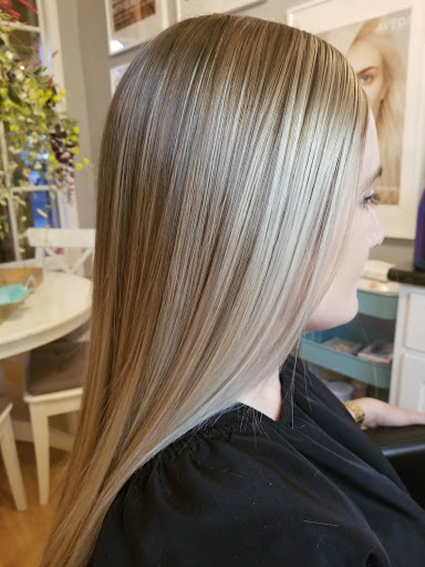 Hair Salon «Moski Hair Lounge», reviews and photos, 2106 11th Ave, Sacramento, CA 95818, USA