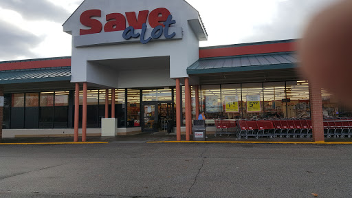 Grocery Store «Save-A-Lot», reviews and photos, 3333 Manchester Rd #1, Akron, OH 44319, USA