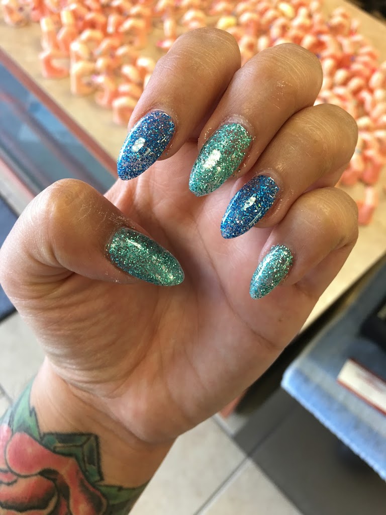 T Nails & Spa 73521
