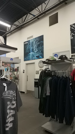 Car Dealer «Falls Chrysler Jeep Dodge», reviews and photos, 4100 State Rd, Cuyahoga Falls, OH 44223, USA