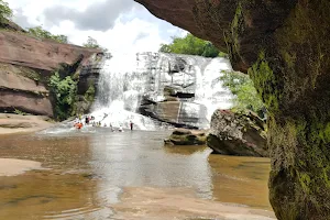 Chet Si Waterfall image