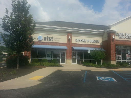 Cell Phone Store «AT&T Authorized Retailer», reviews and photos, 10485 N Michigan Rd #100, Carmel, IN 46032, USA
