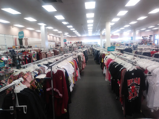 Clothing Store «Citi Trends», reviews and photos, 1501 Apple Ave, Muskegon, MI 49442, USA