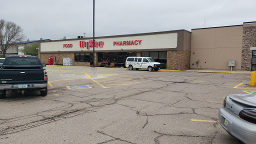 Supermarket «Hy-Vee», reviews and photos, 1951 S Main Ave, Sioux Center, IA 51250, USA