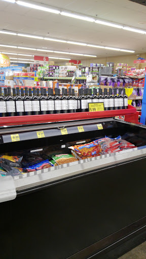 Grocery Store «Grocery Outlet Bargain Market», reviews and photos, 426 W Harder Rd, Hayward, CA 94544, USA