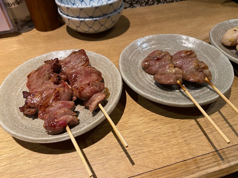 麺と生きる 焼トリ頂サン 博多本店
