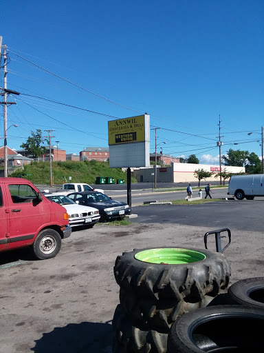 Grocery Store «Annwil Groceries», reviews and photos, 217 24th St NW, Roanoke, VA 24017, USA