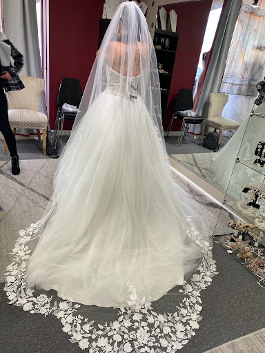 Bridal Shop «GARNET + grace Bridal Boutique», reviews and photos, 15334 Whittier Blvd #10, Whittier, CA 90603, USA