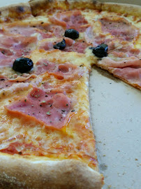 Plats et boissons du Pizzas à emporter Mamamia pizza Puzzi Lionel à Lanarce - n°12