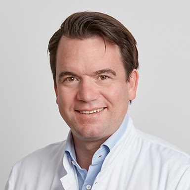 Dr. med. Christoph M. Woernle | Facharzt FMH Neurochirurgie, spez. Wirbelsäulenchirurgie