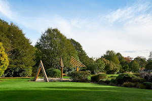 Ron Petrie NZ Plant Garden