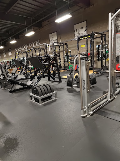 Golds Gym image