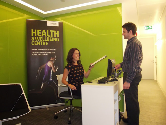 Reviews of Lloyd's Wellbeing Centre in London - Physical therapist