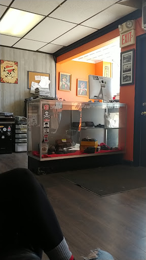 Tattoo Shop «Guerilla Tattoo», reviews and photos, 19 W King St, Shippensburg, PA 17257, USA