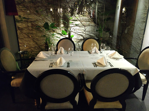 C' La Vie Restaurante