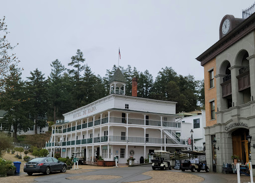 Grocery Store «Roche Harbor Grocery Store», reviews and photos, 248 Reuben Memorial Dr, Friday Harbor, WA 98250, USA