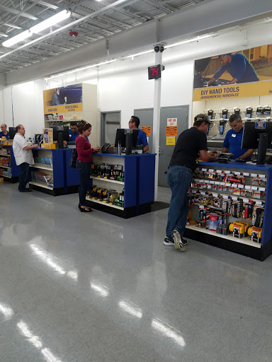 Auto Parts Store «NAPA Auto Parts - Genuine Parts Company», reviews and photos, 9250 NW 58th St, Doral, FL 33178, USA