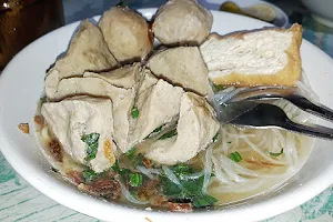 Mie Ayam Dan Bakso RAJAWALI image