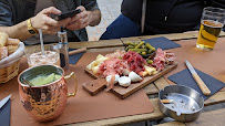 Charcuterie du Restaurant français Le 17.45 Paris République - Planches à composer - n°17