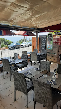 Atmosphère du Restaurant Snack La Cabane Chez Monique à Saint-Raphaël - n°6