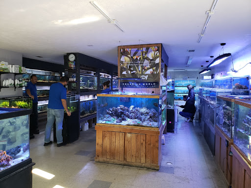 Tropical Fish Store «Aquarium World», reviews and photos, 116 S Earl Ave, Lafayette, IN 47904, USA