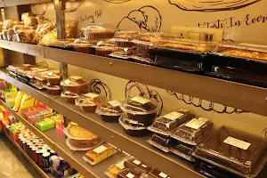 Neetu Bakers - 100% Eggfree Bakery Shop - Eggless Bakery Shop in Ludhiana, Patties Shop in Ludhiana, Customised Cake Shop image