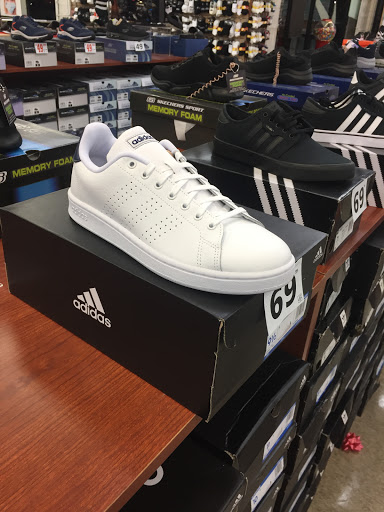 Shoe Store «Shoe City - Riverside», reviews and photos, 3535 Tyler St A3, Riverside, CA 92503, USA