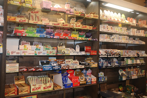 Tobacco Shop «Tobacco Vape & Hookah Land», reviews and photos, 6440 Richmond Hwy, Alexandria, VA 22306, USA