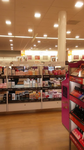 Department Store «Nordstrom Rack Woodland Plaza», reviews and photos, 8722 E 71st St, Tulsa, OK 74133, USA