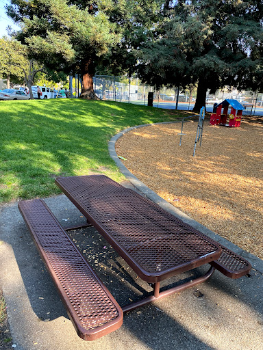 Park «Mezes Park», reviews and photos, 1107 Warren St, Redwood City, CA 94063, USA