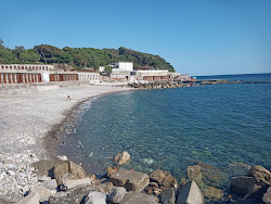 Φωτογραφία του Cala Bianca με πολλοί ευρύχωροι κόλποι