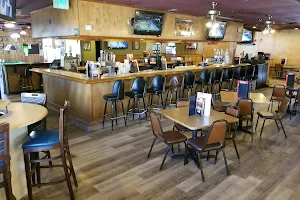 Nippers Grill & Tap image