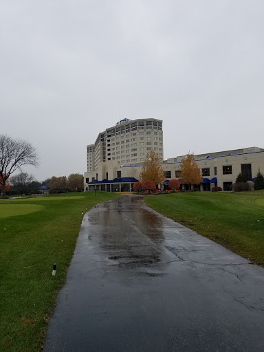 Golf Club «Willow Crest Golf Club», reviews and photos, 3500 Midwest Rd, Oak Brook, IL 60523, USA