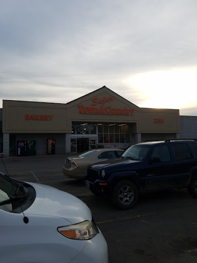 Grocery Store «Town & Country Supermarket», reviews and photos, US-160, Doniphan, MO 63935, USA
