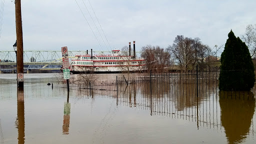 Park «George Rogers Clark Park», reviews and photos, 219 Riverside Dr, Covington, KY 41011, USA