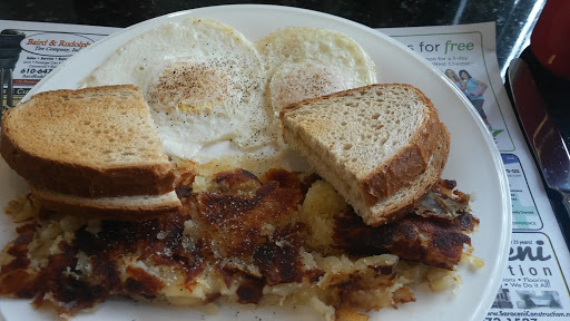 Shopping Mall «Great Valley Shopping Center», reviews and photos, 81 Lancaster Ave, Malvern, PA 19355, USA