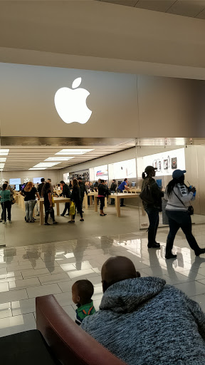 Computer Store «Apple Cherry Hill», reviews and photos, 2000 NJ-38, Cherry Hill, NJ 08002, USA